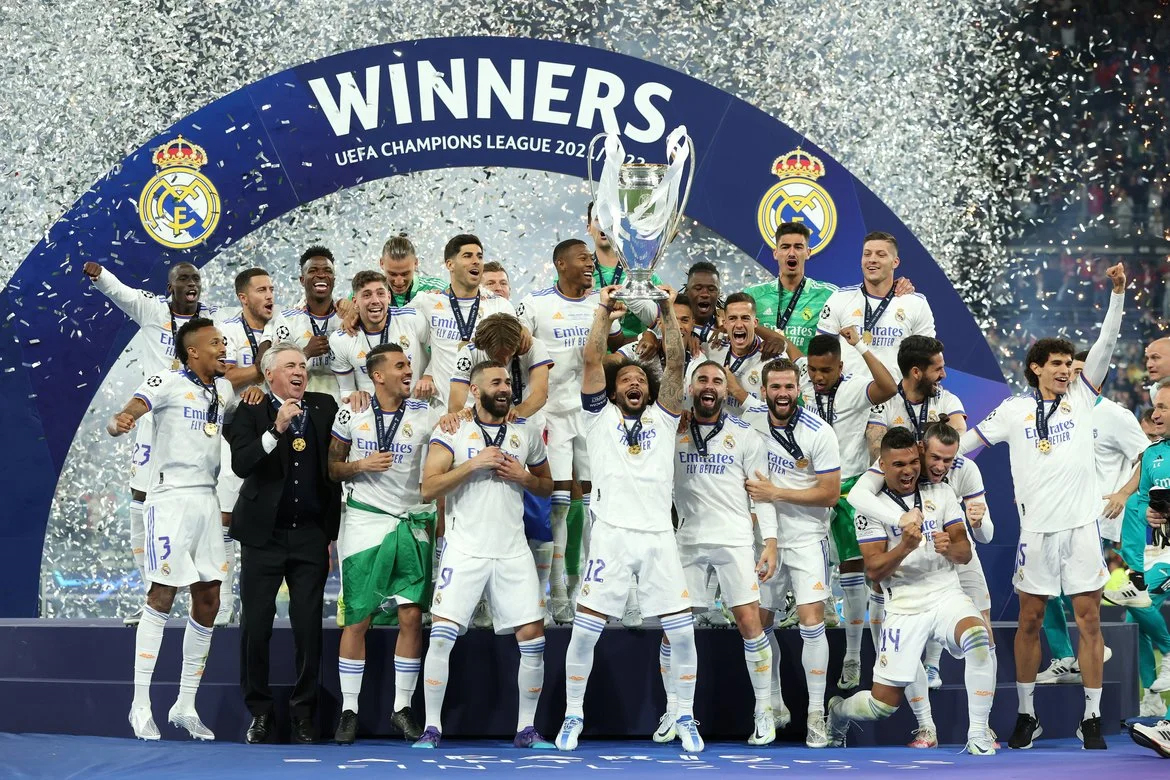 Real Madrid ăn mừng vô địch Cúp C1 2021 - 2022